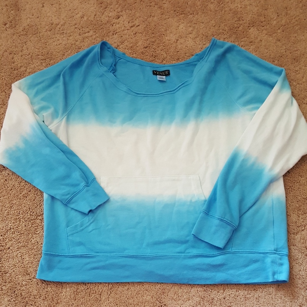 Venus blue white ombre slouchy pullover L
